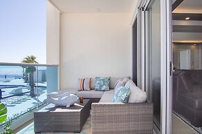 Stunning 1 Bedroom Condominium