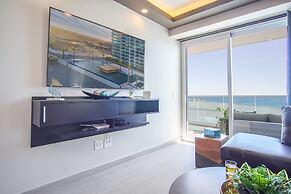 Stunning 1 Bedroom Condominium
