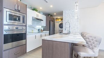Waterfront Getaway 2 Bedroom Condo W704