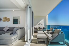 Sensational 2 Bedroom Condominium