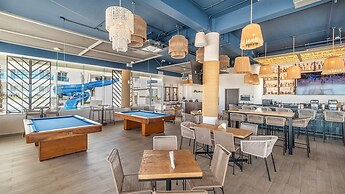 Sensational 2 Bedroom Condominium