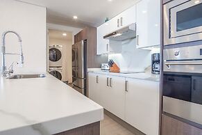 Cozy Beach Front Getaway Encantame Towers E304