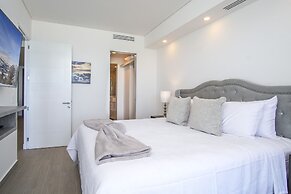 Panoramic Beach Front Condo Verano 1703