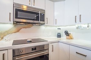 Panoramic Beach Front Condo Verano 1703