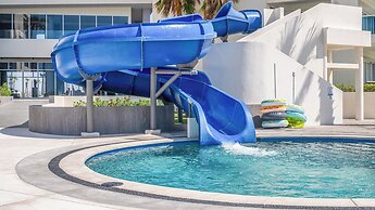 Panoramic Beach Front Condo Verano 1703