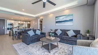 Waterfront Getaway 2 Bedroom Condo W1102