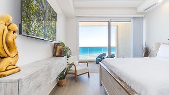 Beach Getaway 2 Bedroom Condo W802