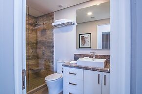 Spectacular 2 Bedroom Condominium Encantame E102