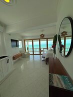 Ultra Infinity Hotel