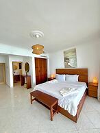 Ultra Infinity Hotel