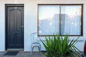 Sanz Motel Wentworth