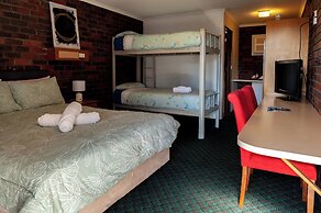 Sanz Motel Wentworth