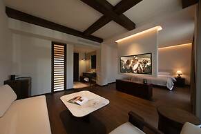 Ancient Charm Luxe Retreat Lijiang