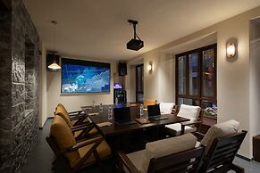 Ancient Charm Luxe Retreat Lijiang