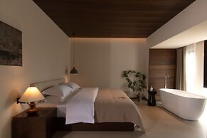 Ancient Charm Luxe Retreat Lijiang