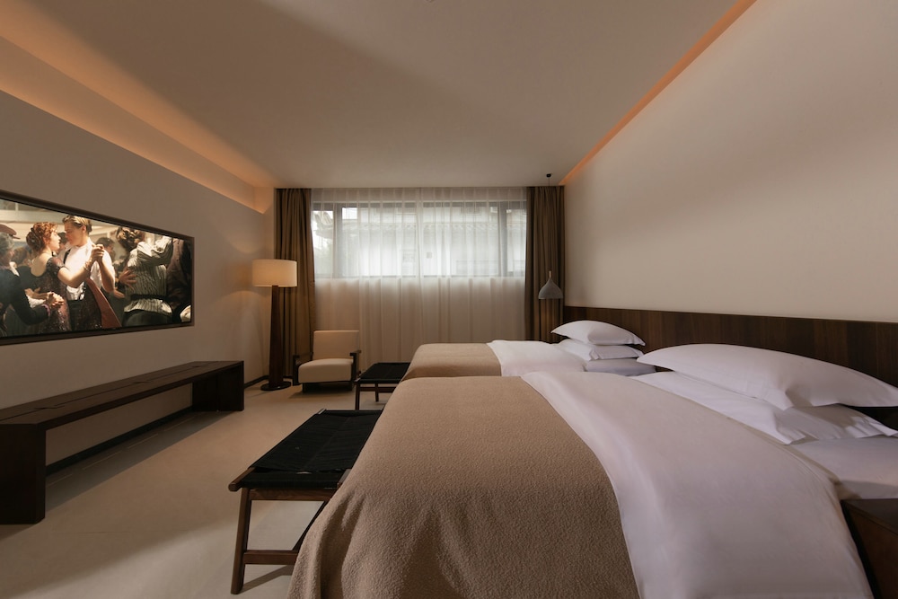 Ancient Charm Luxe Retreat Lijiang