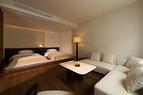 Ancient Charm Luxe Retreat Lijiang