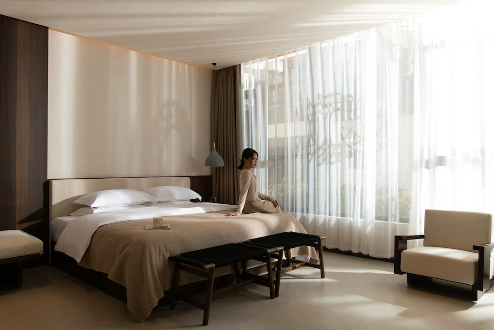 Ancient Charm Luxe Retreat Lijiang