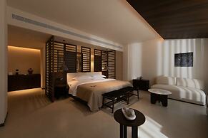 Ancient Charm Luxe Retreat Lijiang