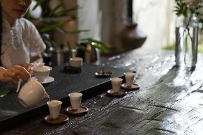 Ancient Charm Luxe Retreat Lijiang