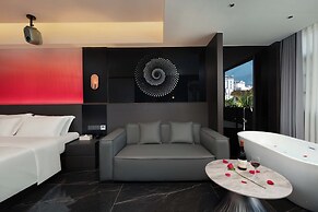 Enji International Hotel