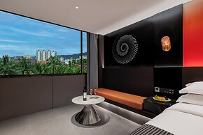Enji International Hotel