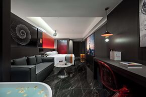Enji International Hotel