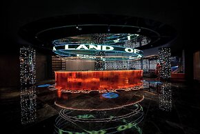 Enji International Hotel