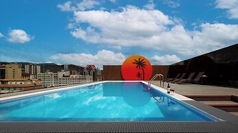 Enji International Hotel