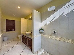 Spacious 4BR - Villa Santai - Central Seminyak
