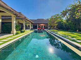 Spacious 4BR - Villa Santai - Central Seminyak