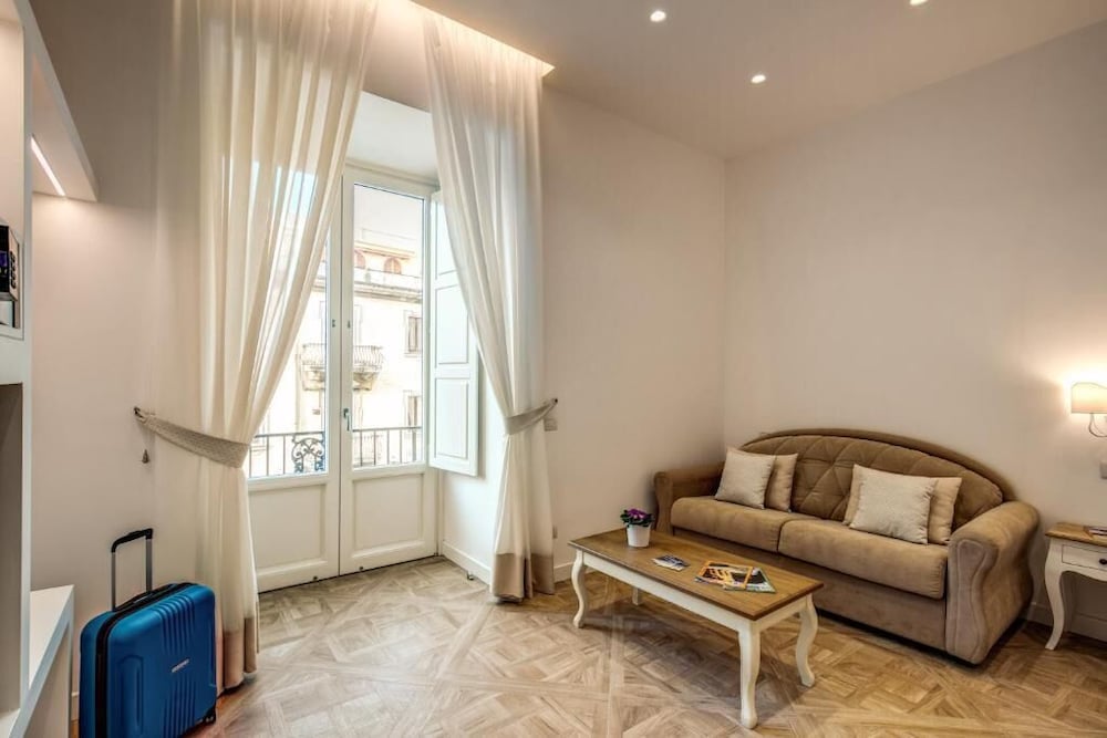 Sorrento Square Suites