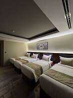 SWAT SERVICED APARTMENTS 5