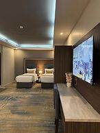 SWAT SERVICED APARTMENTS 5