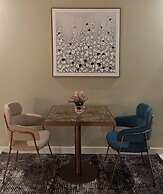 SWAT SERVICED APARTMENTS 5