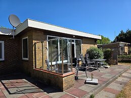Bungalow for 6 Persons With a Very Spacious South-facing Garden