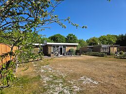 Bungalow for 6 Persons With a Very Spacious South-facing Garden