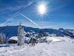 Nice Apartment in Jochberg With Ski-in, out