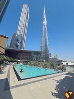 Vogue | Grande near Burj Khalifa | Dubai Mall