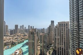 Vogue | Grande near Burj Khalifa | Dubai Mall