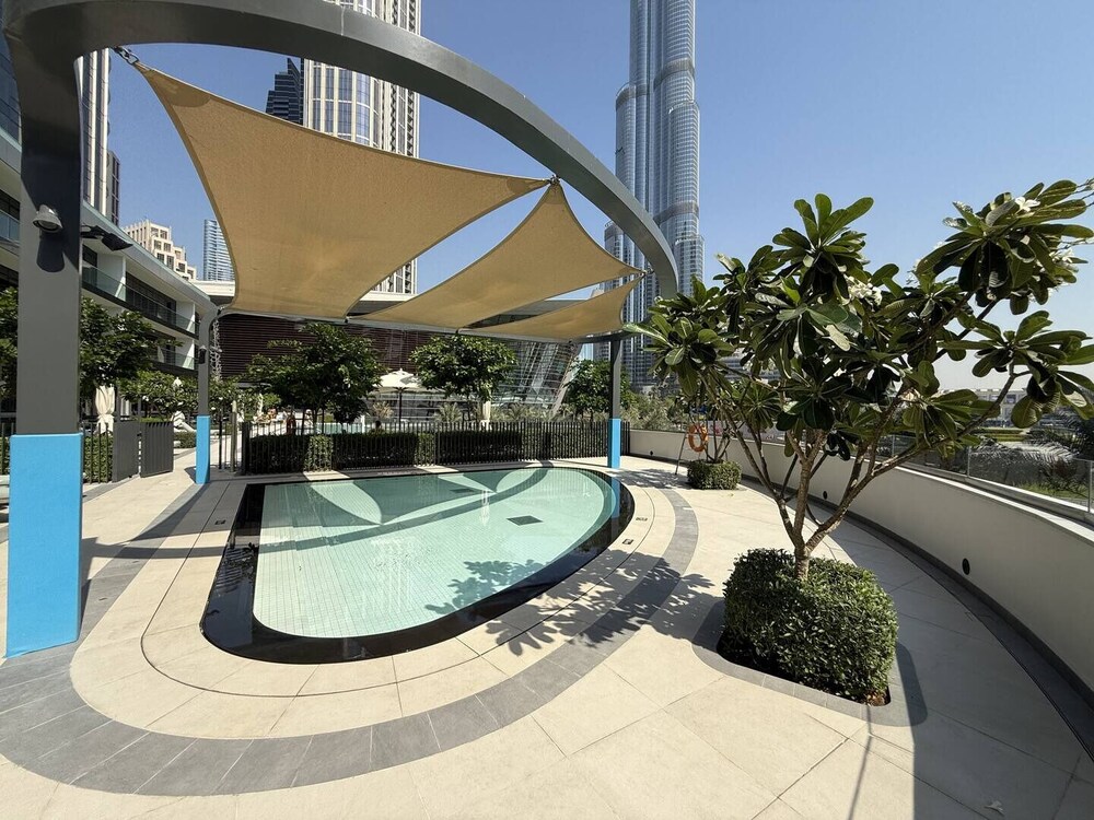 Vogue | Grande near Burj Khalifa | Dubai Mall