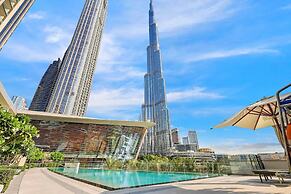 Vogue | Grande near Burj Khalifa | Dubai Mall