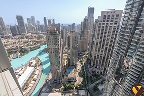 Vogue | Grande near Burj Khalifa | Dubai Mall