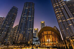 Vogue | Grande near Burj Khalifa | Dubai Mall