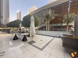 Vogue | Grande near Burj Khalifa | Dubai Mall
