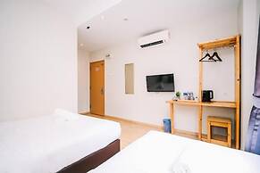 Swing & Pillows - Kota Warisan