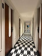 Lux Living Hotel