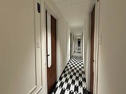 Lux Living Hotel