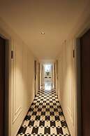 Lux Living Hotel