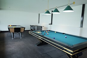 Lux Living Hotel